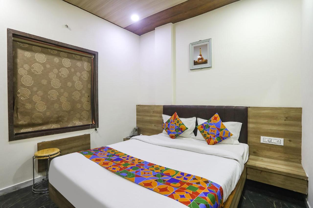 Fabhotel Vedanta Inn - Nr Sitabudli Fort Нагпур Екстериор снимка